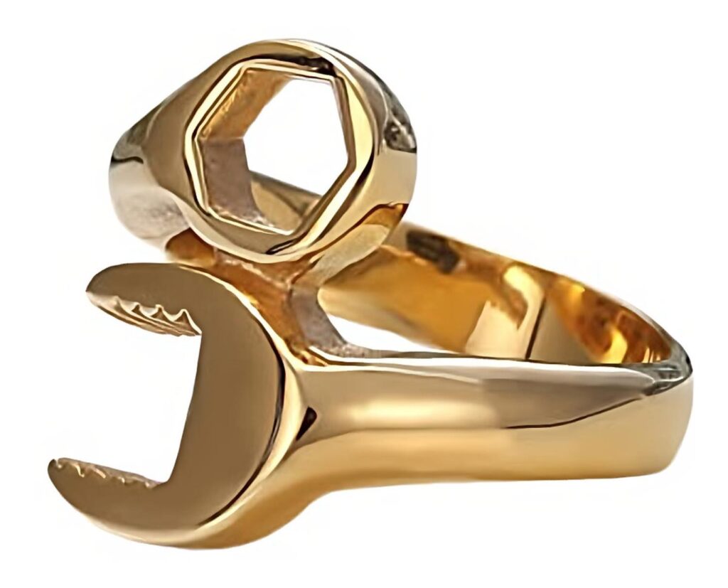 Anillo Con Forma De Llave Tuerca - Dorado